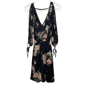 🔴 Sold- XL Casual Open sleeve Dress